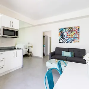 Avila Guest house San Juan